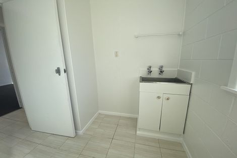 Photo of property in 2/1 Preston Avenue, Mount Albert, Auckland, 1025