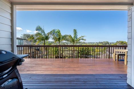 Photo of property in 61 Carlisle Road, Torbay, Auckland, 0630