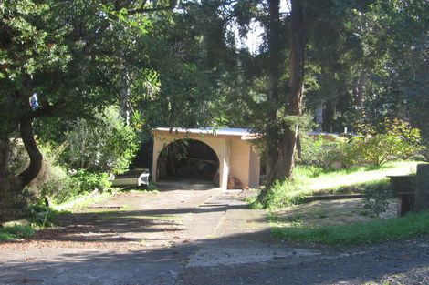 Photo of property in 61 Kauri Point Road, Laingholm, Auckland, 0604