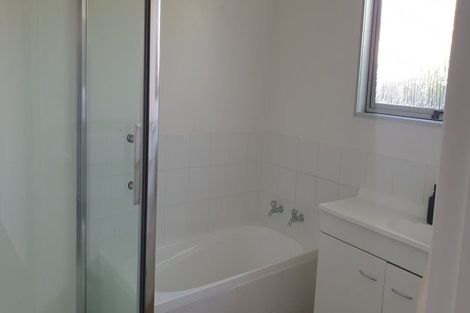 Photo of property in 2/51 Ambleside Drive, Burnside, Christchurch, 8053