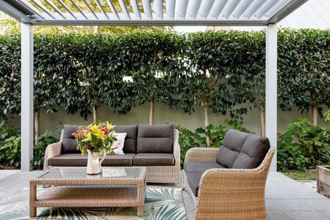 Photo of property in 3 Le Quesnoy Place, Cambridge, 3434