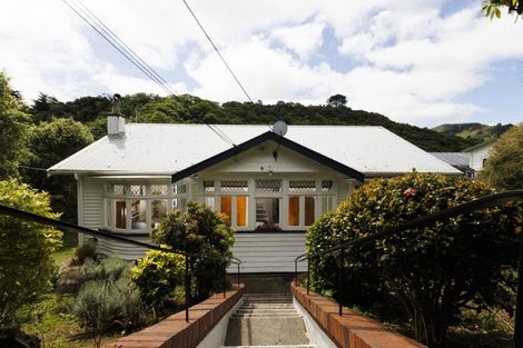 Photo of property in 328 Karori Road, Karori, Wellington, 6012