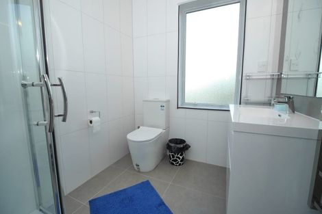 Photo of property in 4b Astrolabe Place, Gulf Harbour, Whangaparaoa, 0930