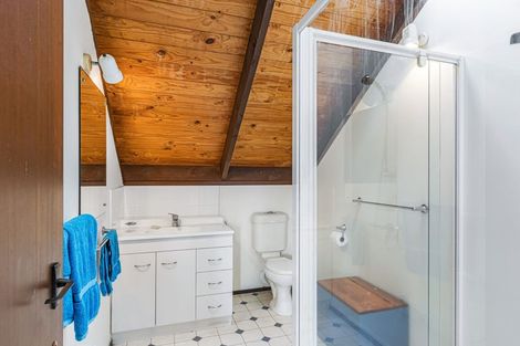 Photo of property in 18 Miraka Place, Birkenhead, Auckland, 0626