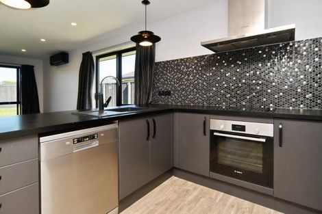 Photo of property in 36 Minerva Crescent, Woodend, 7610