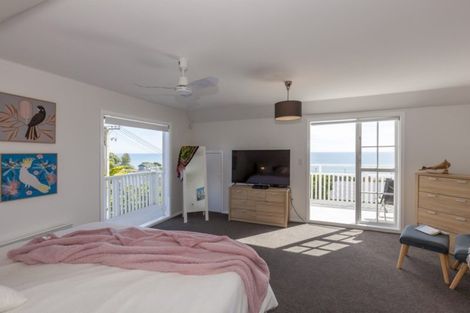 Photo of property in 19 Kainui Road, Raumati South, Paraparaumu, 5032