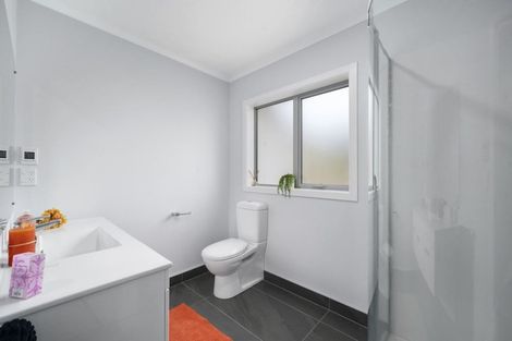 Photo of property in 15 Bickerton Rise, Churton Park, Wellington, 6037