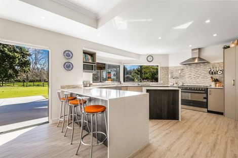 Photo of property in 89 Burnside Road, Ardmore, Papakura, 2582