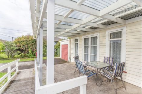 Photo of property in 21 Carlisle Street, Levin, 5510