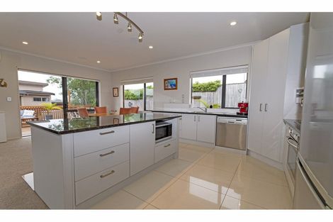 Photo of property in 88a San Marino Drive West, Henderson, Auckland, 0612