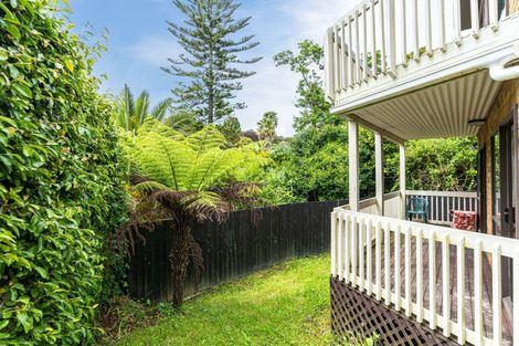 Photo of property in 10c Matipo Road, Mairangi Bay, Auckland, 0630