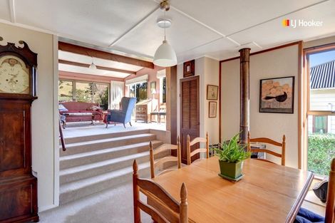 Photo of property in 8 Dickson Street, Macandrew Bay, Dunedin, 9014