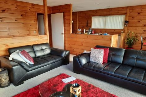 Photo of property in 2/70 Juniper Road, Sunnynook, Auckland, 0632