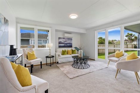 Photo of property in 35 Hamilton Drive, Waiuku, 2123