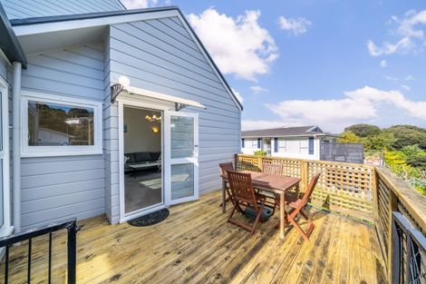 Photo of property in 18b Penryn Drive, Camborne, Porirua, 5026
