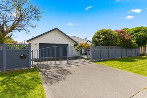 Photo of property in 5 Rimu Street, Waikanae, 5036