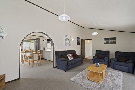 Photo of property in 1 Cedar Place, Westown, New Plymouth, 4310