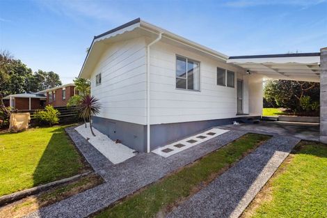 Photo of property in 2/18 Culzean Grove, Bell Block, New Plymouth, 4312