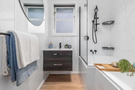 Photo of property in 24 Gardener Street, Levin, 5510