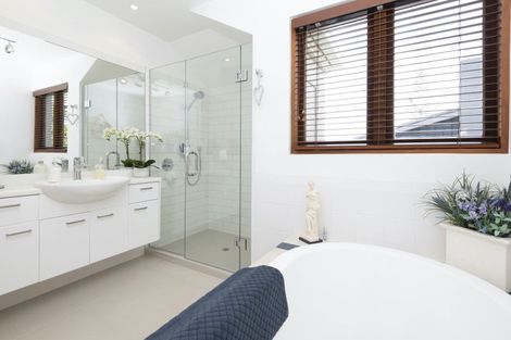 Photo of property in 16a Burford Place, Mellons Bay, Auckland, 2014