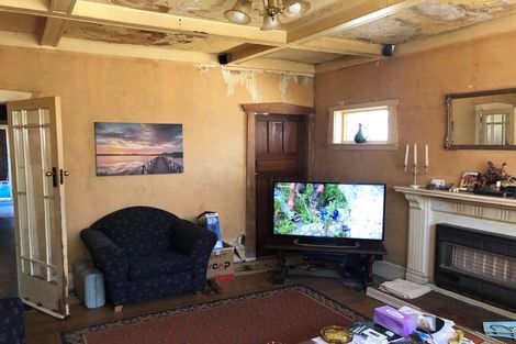 Photo of property in 44 Cambridge Terrace, Waiwhetu, Lower Hutt, 5010