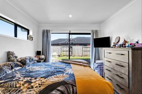 Photo of property in 3 Tangaroa Street, Waitara, 4320