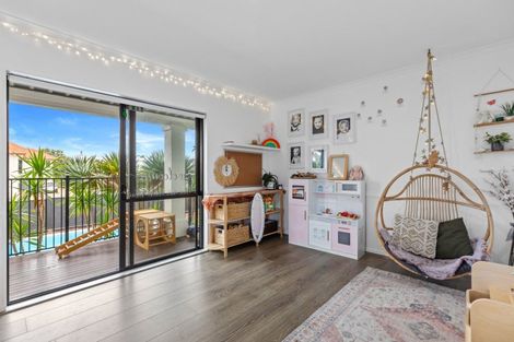 Photo of property in 1174 Papamoa Beach Road, Papamoa Beach, Papamoa, 3118