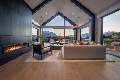 Photo of property in 15 Hackett Road, Jacks Point, Queenstown, 9371