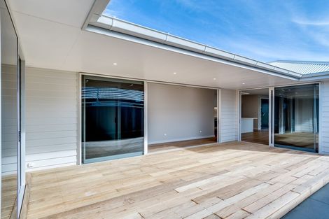 Photo of property in 4 Willowbrook Place, Titirangi, Auckland, 0604