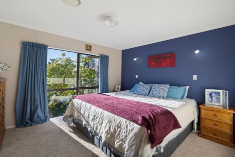 Photo of property in 74 Churchill Drive, Taradale, Napier, 4112