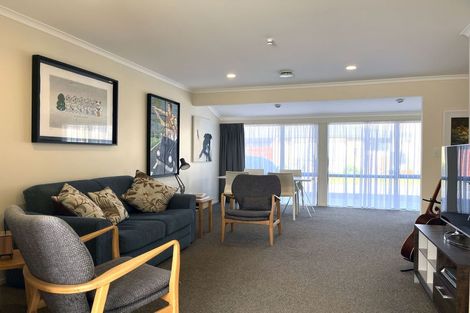Photo of property in Redwood Village, 42/42 Main Road, Tawa, Wellington, 5028