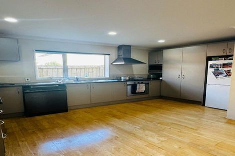 Photo of property in 8 Magnolia Place, Flat Bush, Auckland, 2016