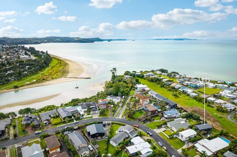 Photo of property in 85b Rosario Crescent, Red Beach, 0932