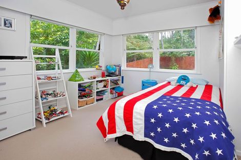 Photo of property in 351 Huia Road, Titirangi, Auckland, 0604