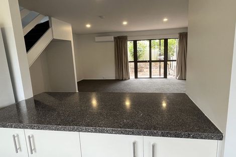 Photo of property in 10 George Street, Thorndon, Wellington, 6011