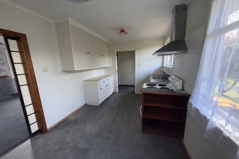 Photo of property in 5 Waterloo Crescent, Hokowhitu, Palmerston North, 4410