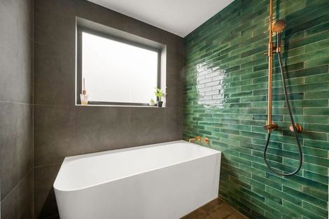 Photo of property in 10 Mason Street, Wanaka, 9305
