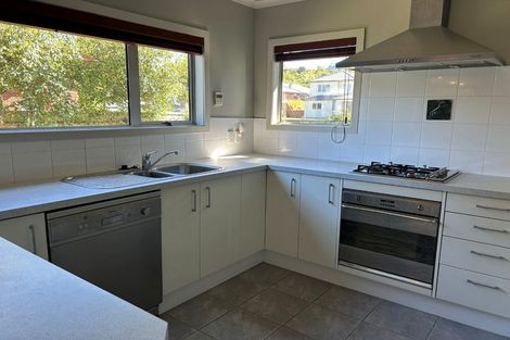 Photo of property in 6 Routeburn Avenue, Aotea, Porirua, 5024