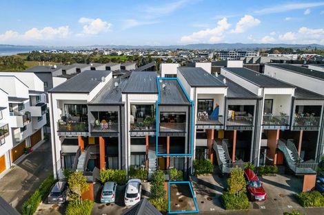 Photo of property in 86 Rangihina Road, Hobsonville, Auckland, 0616