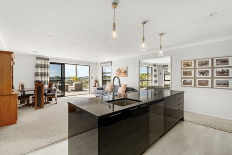 Photo of property in 21 Benmore Crescent, Pyes Pa, Tauranga, 3112