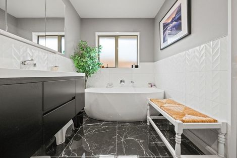 Photo of property in 15 Marquess Avenue, Halswell, Christchurch, 8025