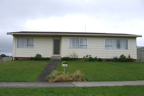 Photo of property in 61 Hillcrest Drive, Kelvin Grove, Palmerston North, 4414