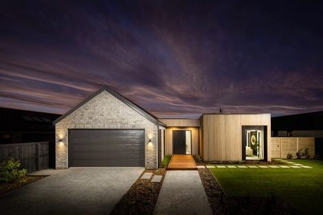 Photo of property in 15 Oakbridge Boulevard, Marshland, Christchurch, 8051