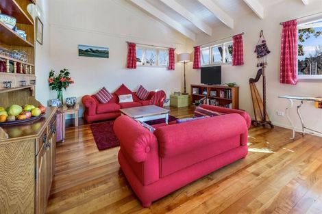 Photo of property in 26 Ocean Road, Surfdale, Waiheke Island, 1081