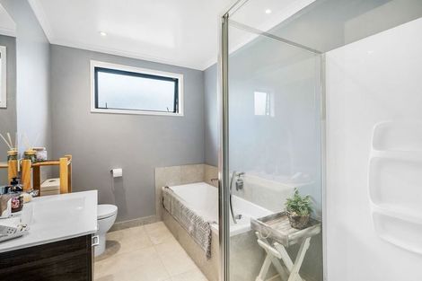 Photo of property in 60 Cape Cod Drive, Gulf Harbour, Whangaparaoa, 0930