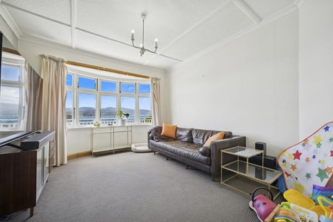 Photo of property in 49 Hungerford Road, Lyall Bay, Wellington, 6022