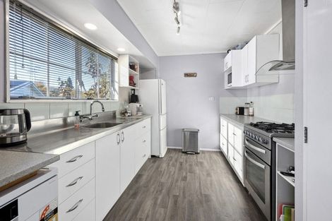 Photo of property in 15a Augustus Earle Place, Pukehangi, Rotorua, 3015