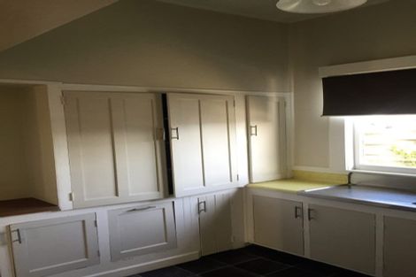 Photo of property in 1100 Karamu Road North, Mayfair, Hastings, 4122