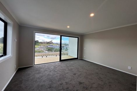 Photo of property in 7 Koreke Close, Kenepuru, Porirua, 5022