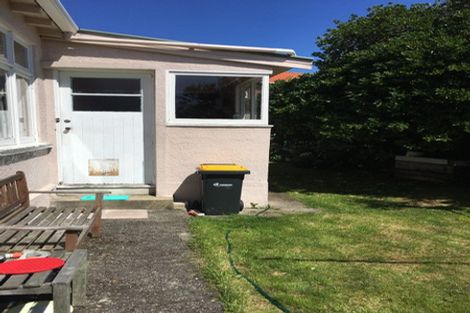 Photo of property in 74 Hargest Crescent, Saint Clair, Dunedin, 9012